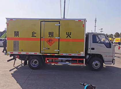 龙潭爆破器材运输车